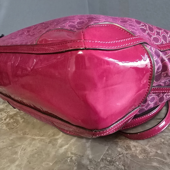 Coach Poppy Signature Metallic Outline Pink Purple Tote & Dust Bag - Picture 7 of 15